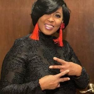 Meet your Posher, Deborah